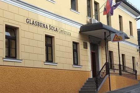 GLASBENA ŠOLA CERKNICA NAPIS FOTO BOŠTJAN OTONIČAR (4)